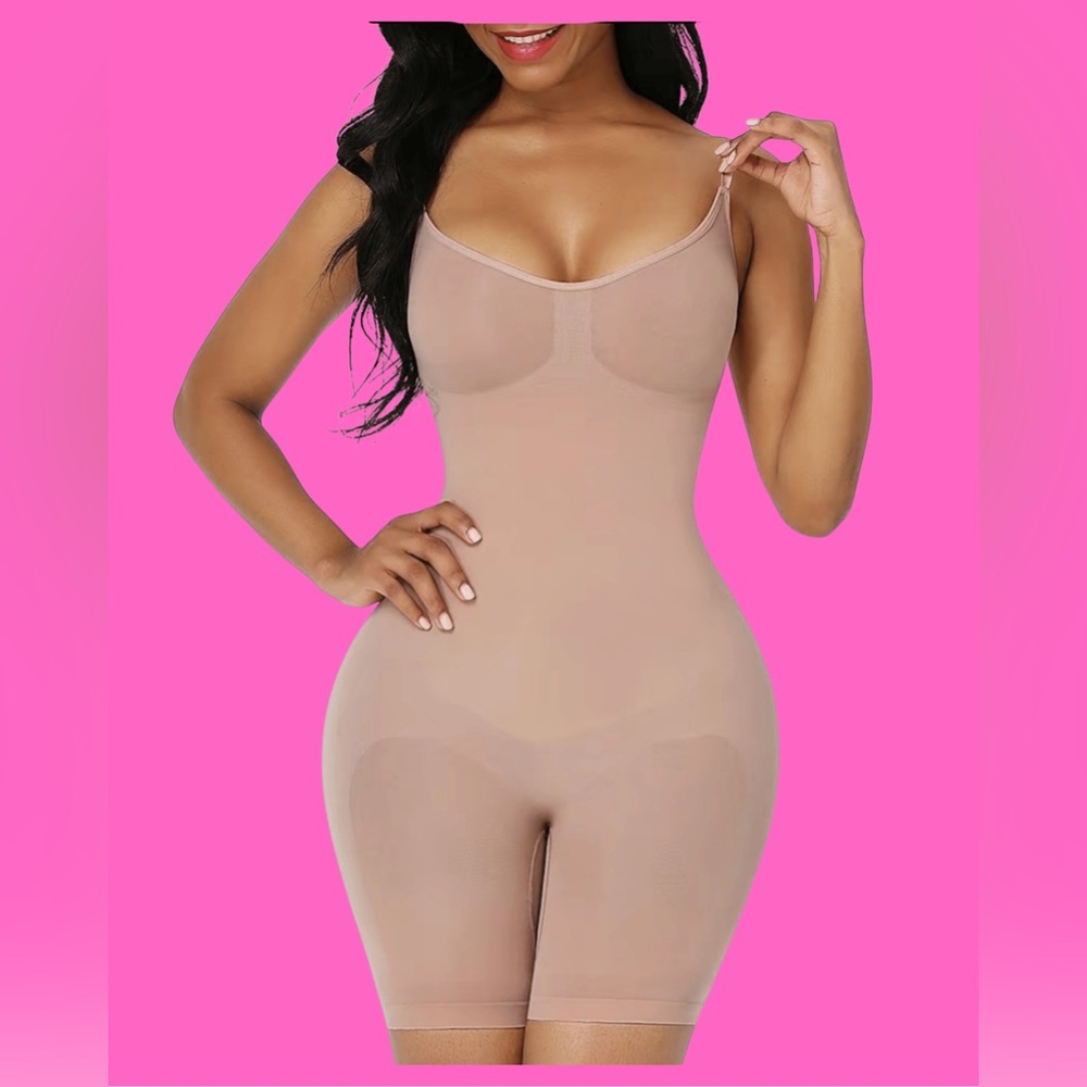 Elegant Beige Shapewear Bodysuit Medium